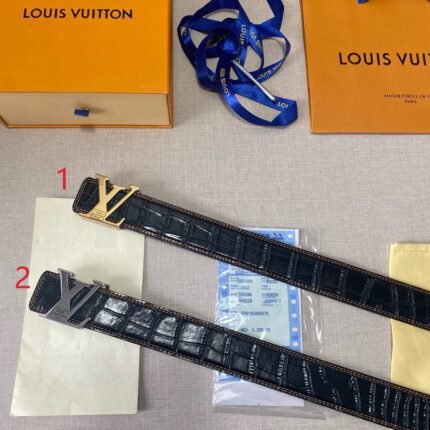Louis Vuitton V-shaped buckle black crocodile pattern belt, simple and elegant, low-key luxury