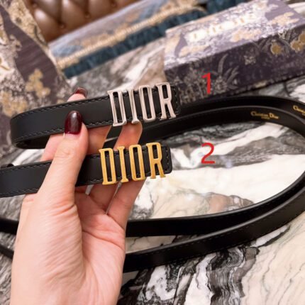 Dior classic letter buckle black belt, simple and elegant, classic and fashionable