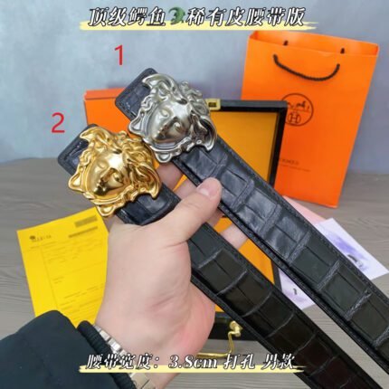 Versace Medusa embossed buckle with black crocodile pattern belt, simple, atmospheric, low-key, luxurious