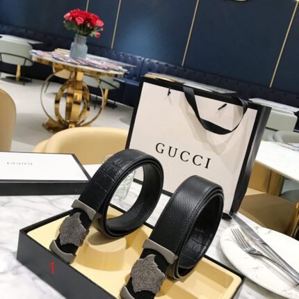 Versace silver square buckle with black double-sided usable belt, simple, fashionable, noble, and elegant