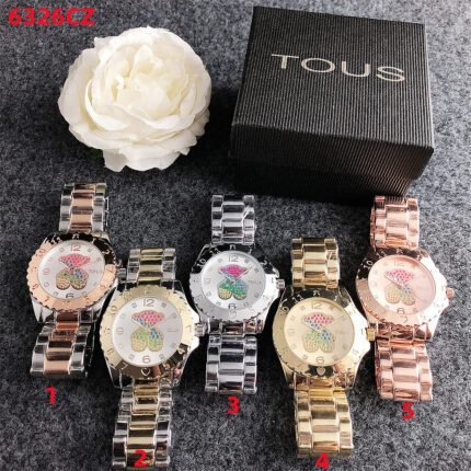 TOUS Light Luxury Round Art High Grade dial with multiple steel bands