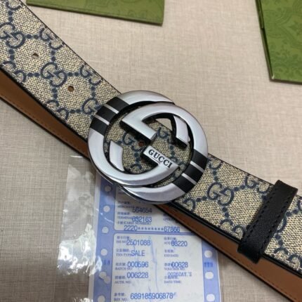 Gucci classic "GG" pattern brown and beige leather belt, soft to the touch, exquisite oil edges, extremely durable