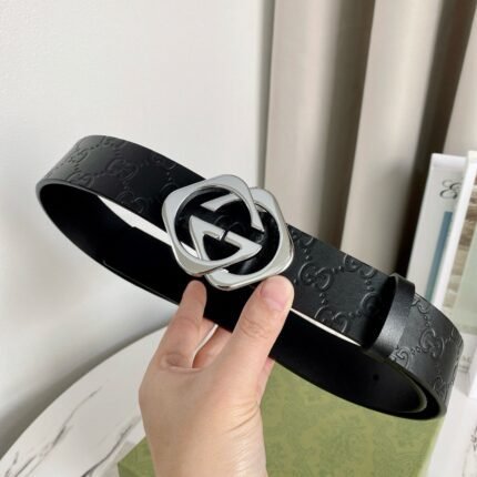 Gucci classic silver buckle black belt, simple and elegant, low-key and luxurious