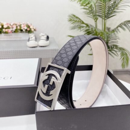 Gucci classic silver G logo texture black belt simple atmosphere low-key luxury