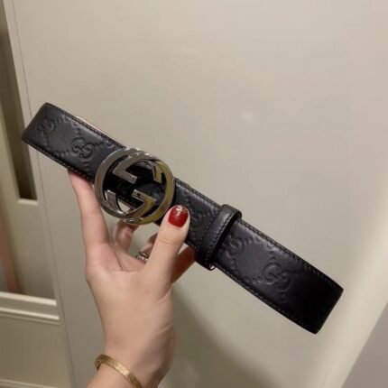 Gucci silver G buckle black texture fashion belt simple atmosphere low-key luxury