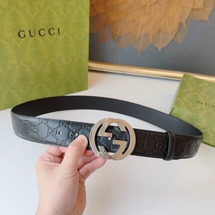 Gucci silver double G buckle black textured belt, simple and elegant, low-key luxury