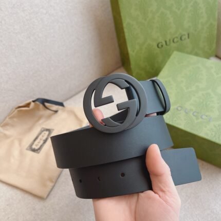 Gucci black double G buckle black belt, simple and elegant, noble and elegant