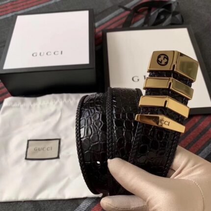 Gucci black crocodile pattern gold buckle belt, luxurious and refined, noble and elegant