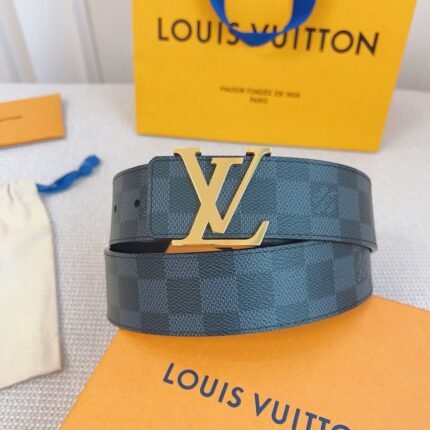 Louis Vuitton gold V buckle blue checkered belt, simple and elegant, classic and fashionable