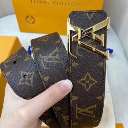 Louis Vuitton classic brown men's belt, simple and elegant, low-key luxury