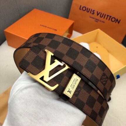 Louis Vuitton gold V buckle brown plaid belt, simple and elegant, noble and luxurious