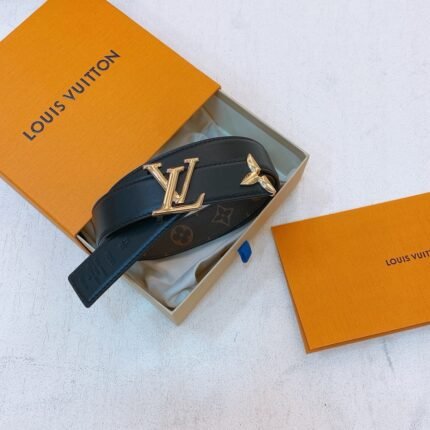 Louis Vuitton gold V buckle double-sided belt, simple and elegant, noble and elegant