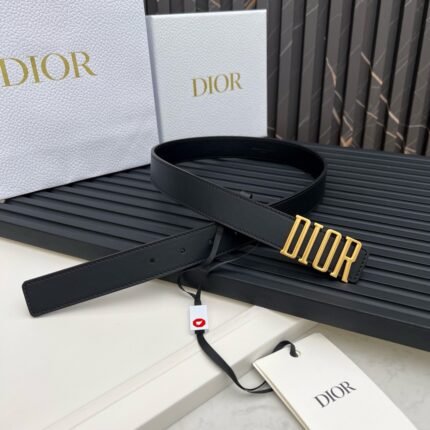 Dior classic black gold buckle belt, simple and elegant, noble and elegant