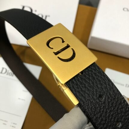 Dior gold square buckle black belt, simple and elegant, fashionable and classic