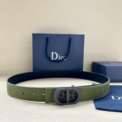 Dior black D-shaped buckle with green texture belt, simple, atmospheric, noble and elegant