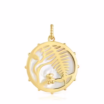 Yunque openwork pendant with 18 kt gold plating over silver and mother-of-pearl
