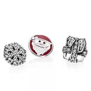 The Pandora's Box set is sophisticated and simple