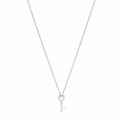 Silver San Valentín key Necklace