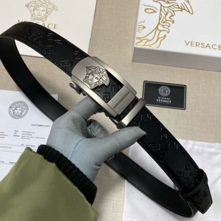 Versace silver square buckle with black texture belt, simple, fashionable, exquisite, and elegant