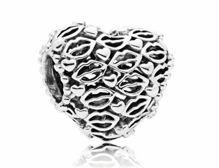 Pandora 925 silver 796564 heart-shaped hollow string decoration