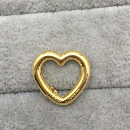 Suitable for wearing fashionable pendants in various places, versatile and personalized