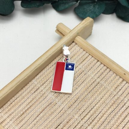 Pendant versatile and personalized, suitable for wearing in various places, fashionable