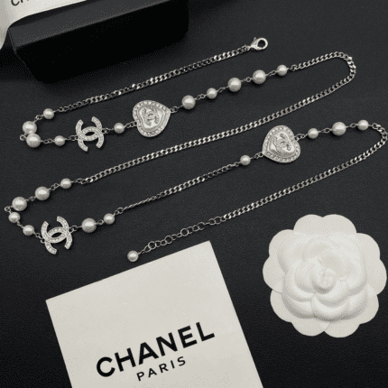 Fashionable and versatile temperament, white gold heart-shaped zircon inlaid pearl necklace