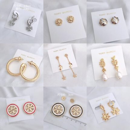 Twisted ring gold double T earrings, zircon inlaid double T crescent star gold earrings, dual color round plate hollow double T earrings