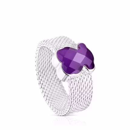 The ring is versatile and personalized, suitable for wearing in various places and fashionable