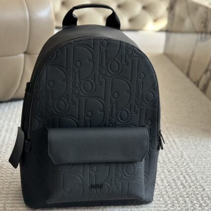 Fashionable and versatile black textured backpack
