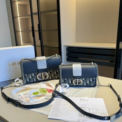 New vintage patchwork series! Silver chain Montaigne bag!! Back relief design, original denim paired with cowhide fabric, super luxurious! Original airplane box, original folding gift box packaging