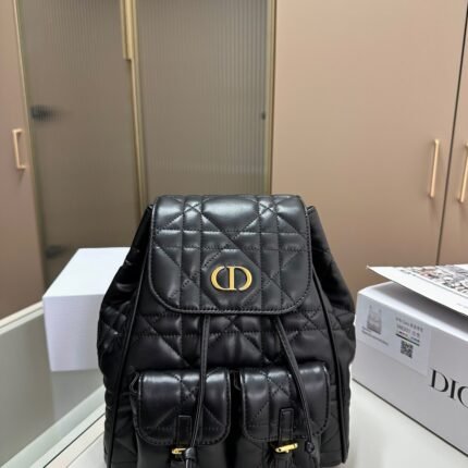 Fashionable and high-end versatile black backpack