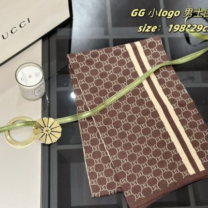 All of these come with ribbon sealed gift boxes ???? Gucci men's scarf, a very classic design in men's style, size: 198 * 29cm