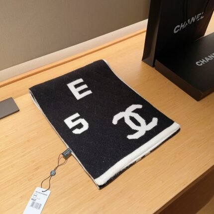 Chanel Chanel Autumn and Winter Knitted Scarf Size 30 × 155 Gift box packaging ➕ reticule