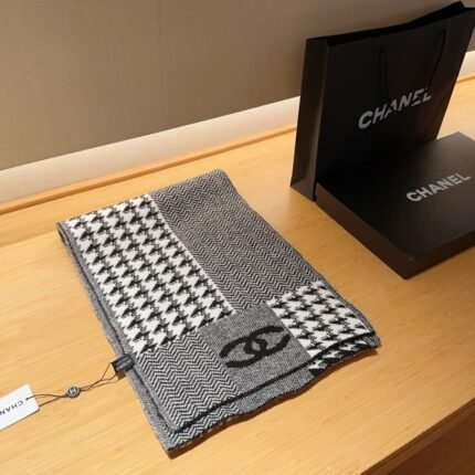 Chanel Chanel Autumn and Winter Knitted Scarf Size 30 × 155 Gift box packaging ➕ reticule