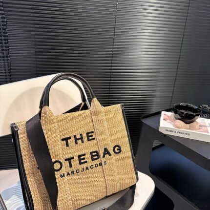 Fresh and trendy vacation style woven tote bag, suitable for daily holiday gatherings