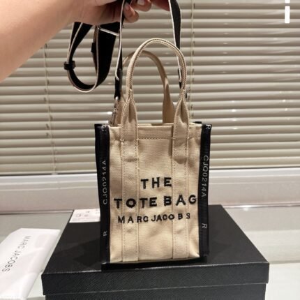 New high-end trendy tote bag for commuting, comfortable and lightweight, suitable for daily travel and gatherings