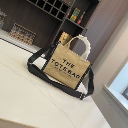Fashionable and high-end trend canvas large capacity light brown tote bag, suitable for daily travel and gatherings
