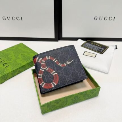 GUCCI snake logo small wallet