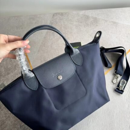 2024 New Sky Blue Long Handle Large Tote Bag Nylon Dumpling Bag Texture Autumn/Winter Shoulder Bag