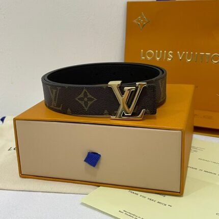 Louis Vuitton gold V buckle brown textured belt, simple and elegant, noble and luxurious
