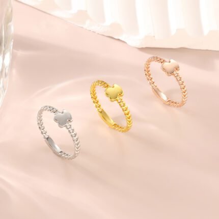 High-end rings are versatile jewelry for men and women, suitable for daily gatherings