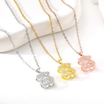 New fashion light luxury cute necklace men and women jewelry suitable for daily gatherings