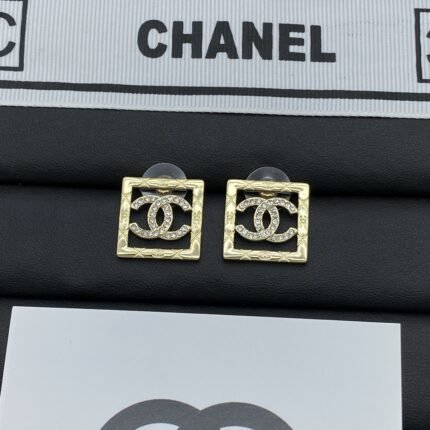 New versatile fashion earrings for women suitable for daily party accessories