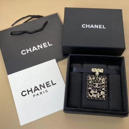 Suitable for all face shapes, brooches for men and women, versatile jewelry, suitable for daily gatherings