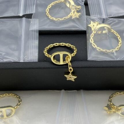 Fashion design high-end rings for men and women jewelry suitable for parties and weddings