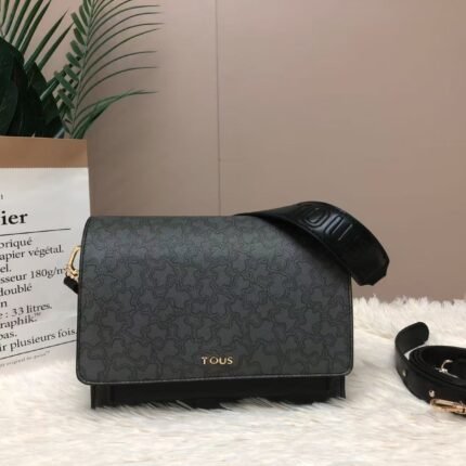 Black tous bag 24*12.5*19.5