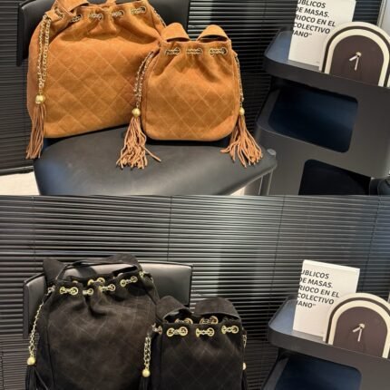 Chanel drawstring bucket hobo bag, open top, drawstring, gold chain embellishment, unique design, cool and stylish bucket bag shape, large capacity, practical bag opening with drawstring design, adjustable opening