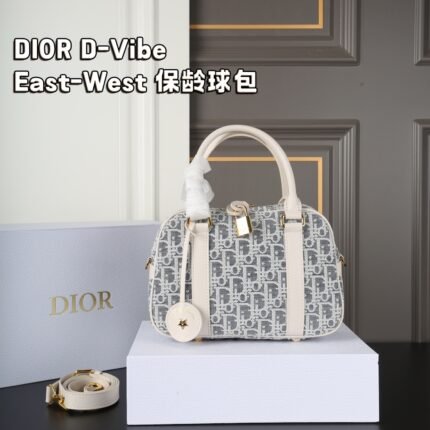 Bowling bag, one shoulder crossbody handbag, gray washed blue denim tone, refreshing, clean and retro