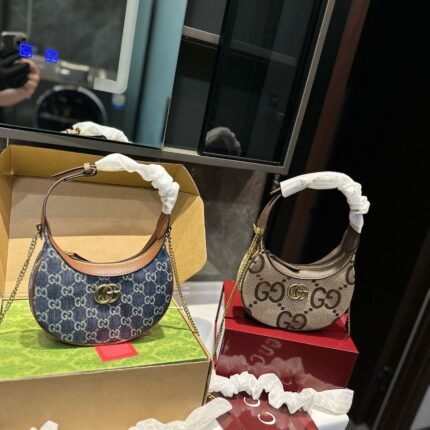 Gucci Half Moon Underarm Bag Single Shoulder Crossbody Bag Handbag Underarm Bag